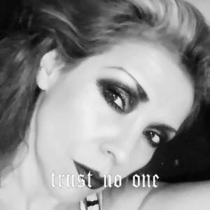 Meet your Posher, Annette